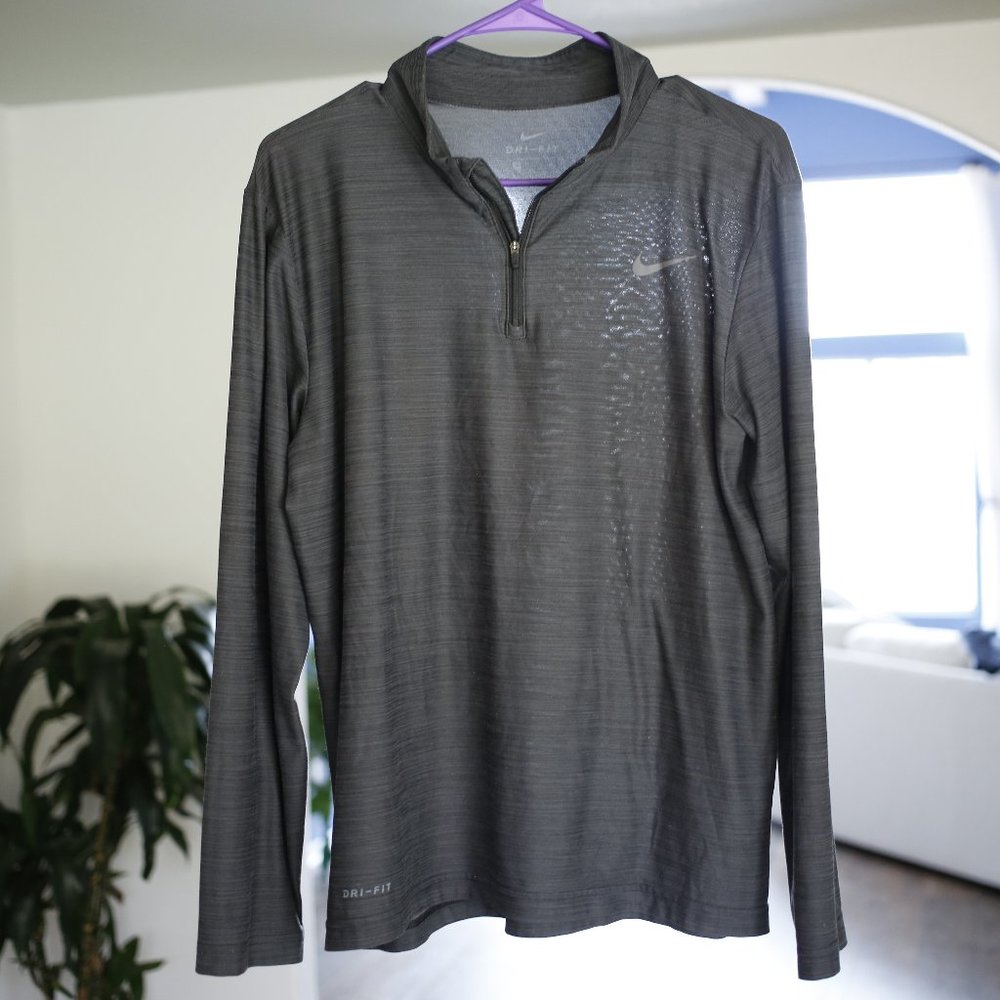 Nike DriFit 1/4 zip